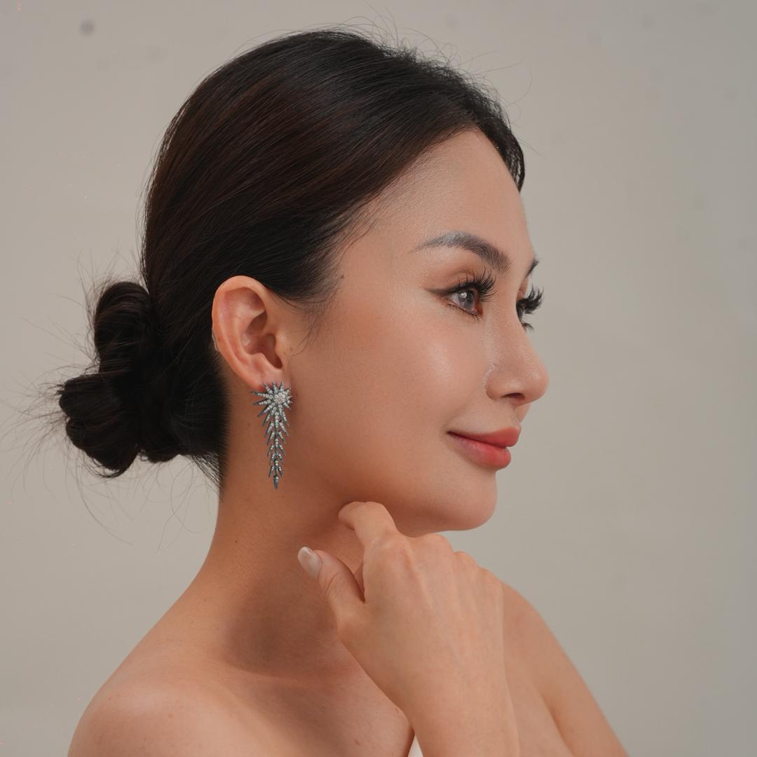 Elegant cascading diamond earrings